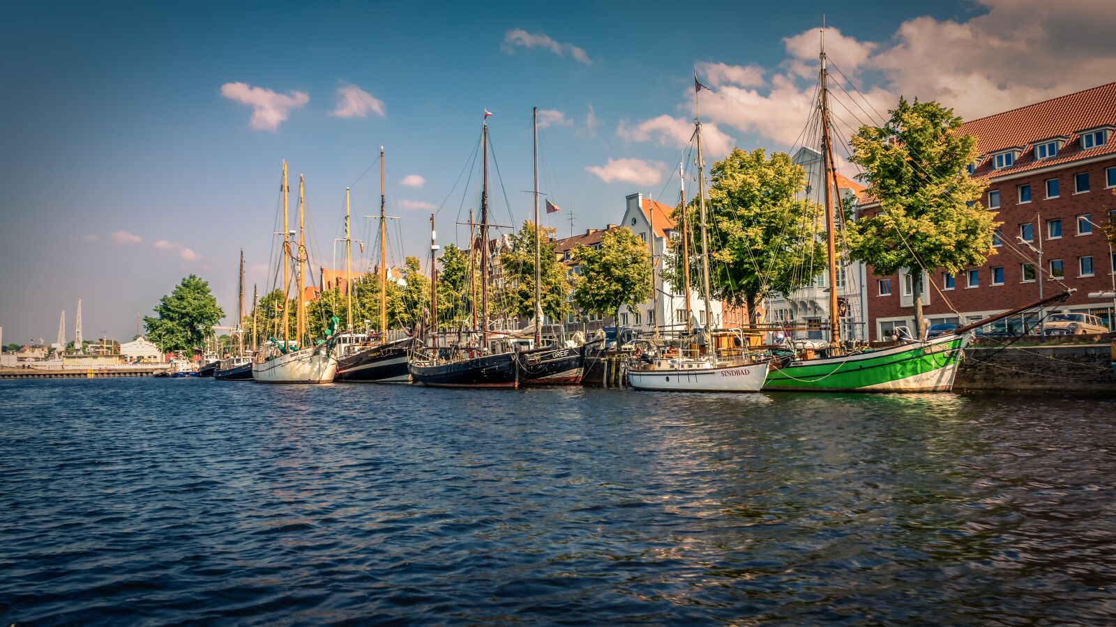 Sony a7 II + Sony FE 28-70mm F3.5-5.6 OSS sample photo. Ships, sailing boats, boat photography