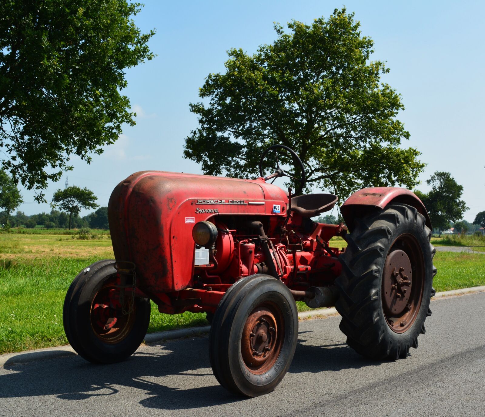 Nikon D5200 sample photo. Porsche diesel standard, vehicle photography