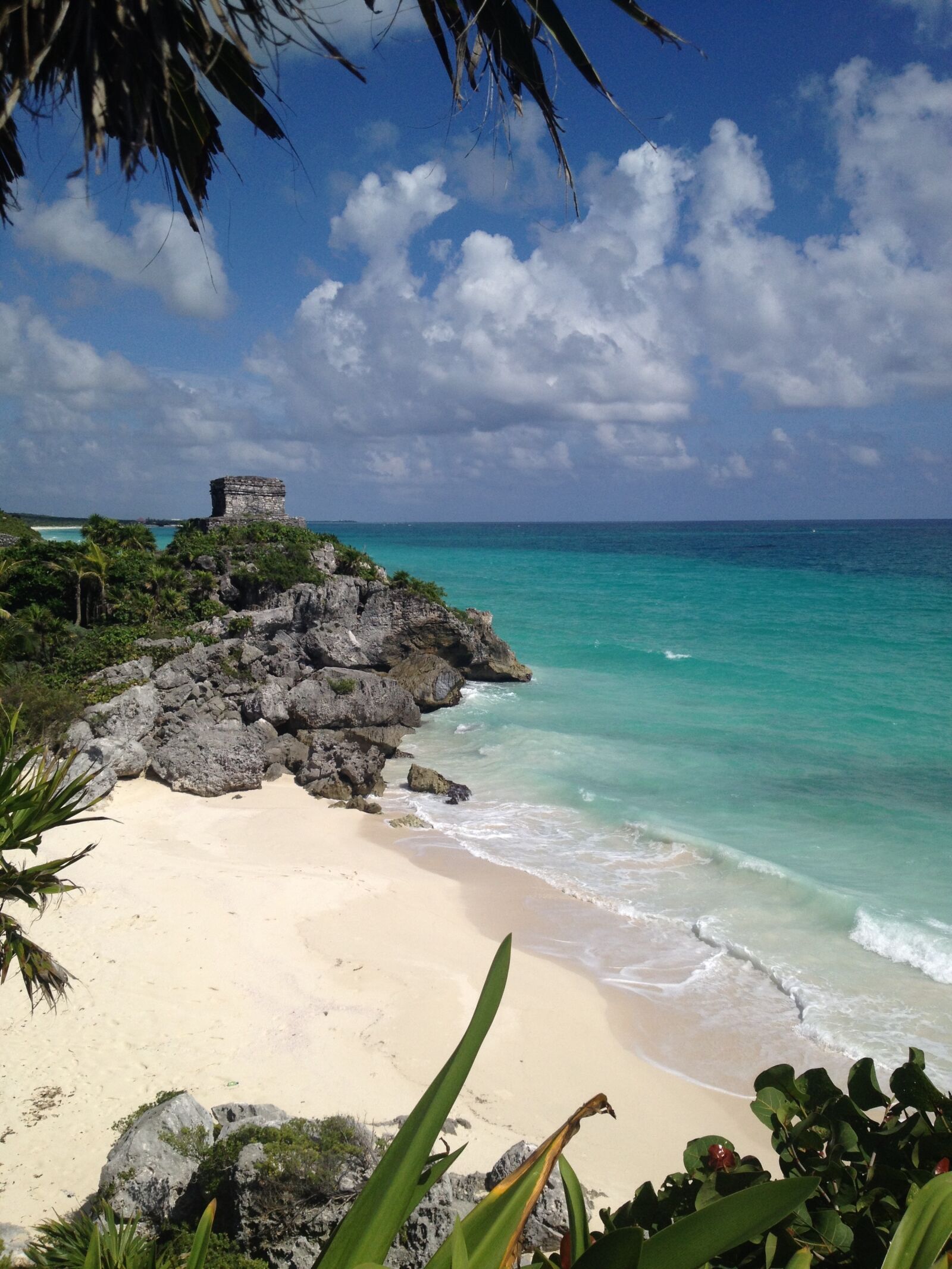 iPhone 4S back camera 4.28mm f/2.4 sample photo. Tulum, beach, turquoise photography