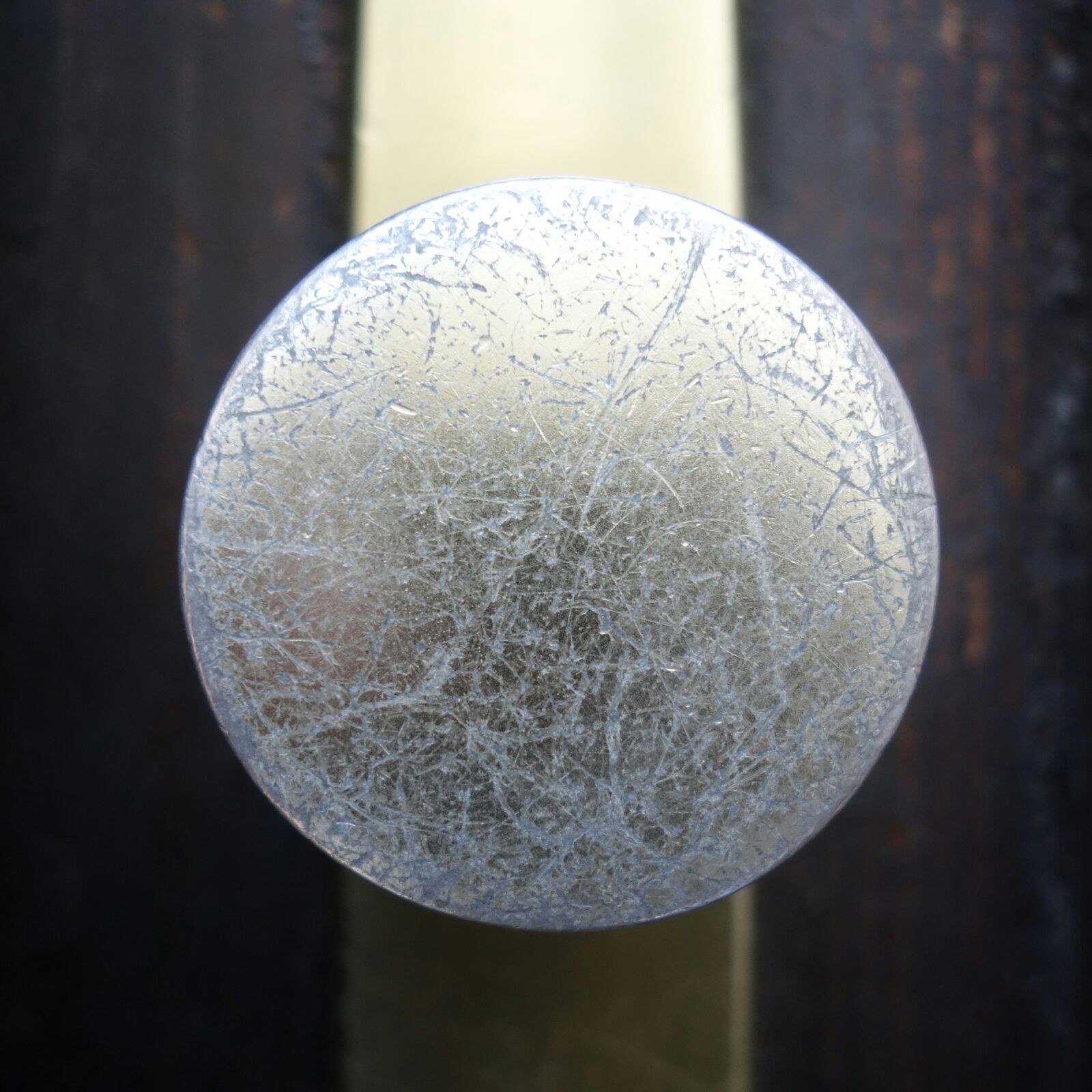 Sony Cyber-shot DSC-RX100 II sample photo. Door knob, scratched, brass photography
