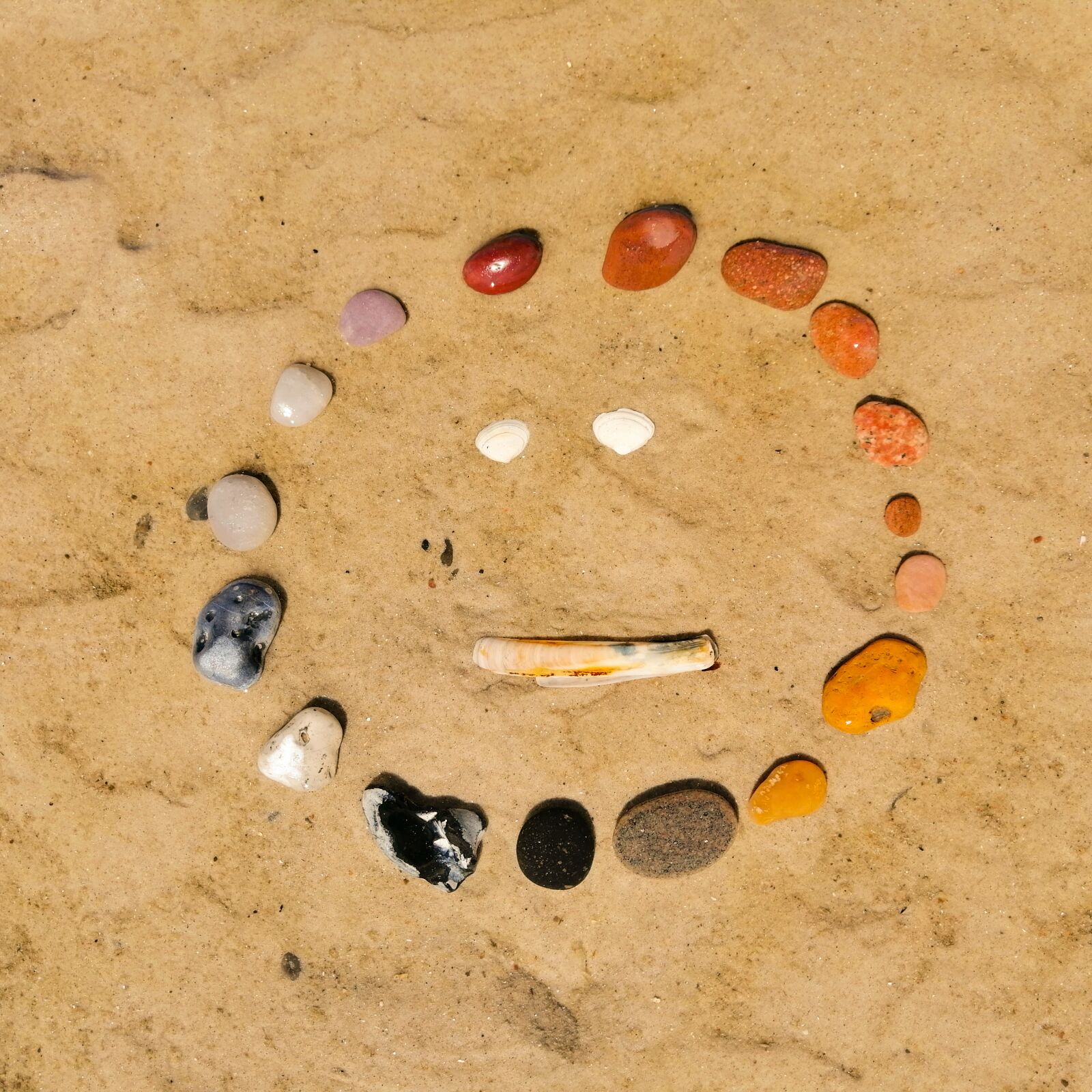 HUAWEI SNE-LX1 sample photo. Beach, stones, face photography