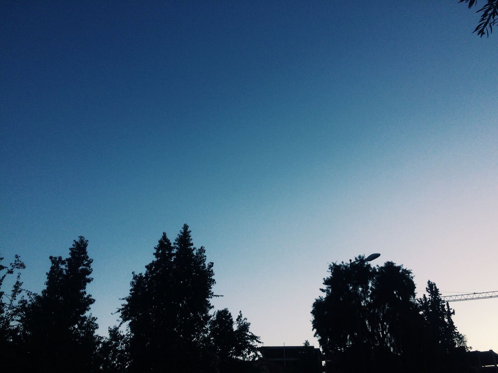 iPhone 5s back camera 4.15mm f/2.2 sample photo. Blue, sky, sunset photography