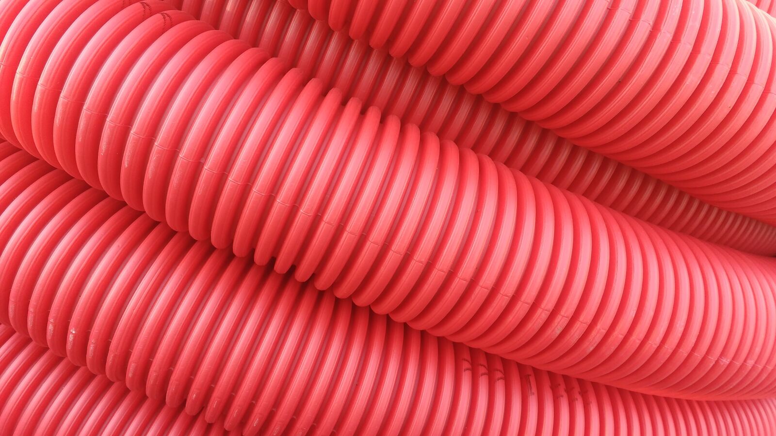 Motorola MotoG3 sample photo. Tube, plastic, red photography