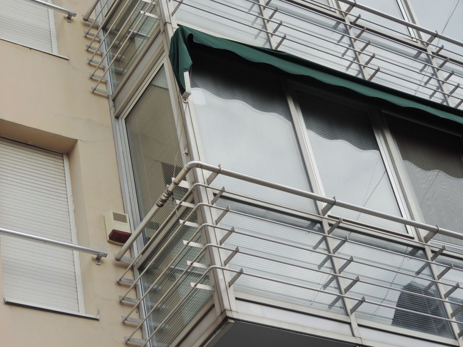 Nikon Coolpix P520 sample photo. Structure, architecture, window, balcony photography