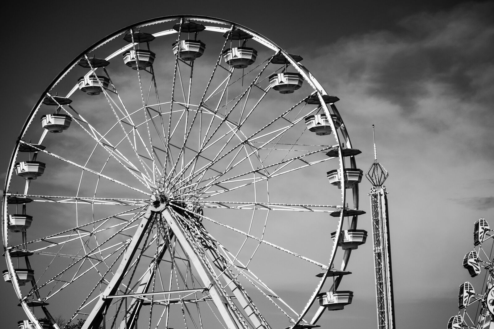 Nikon D3300 sample photo. Ferris, wheel, near, building photography