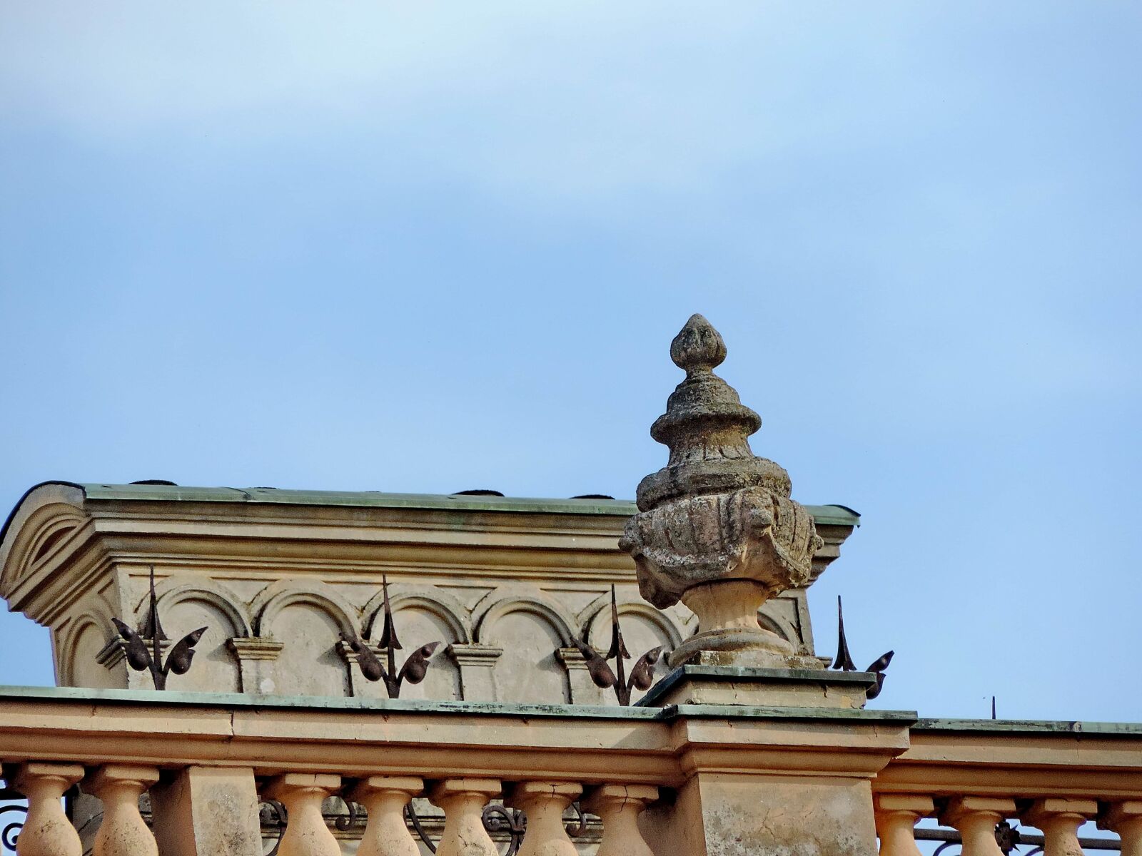 Nikon Coolpix P520 sample photo. Castle, building, architecture, sculpture photography
