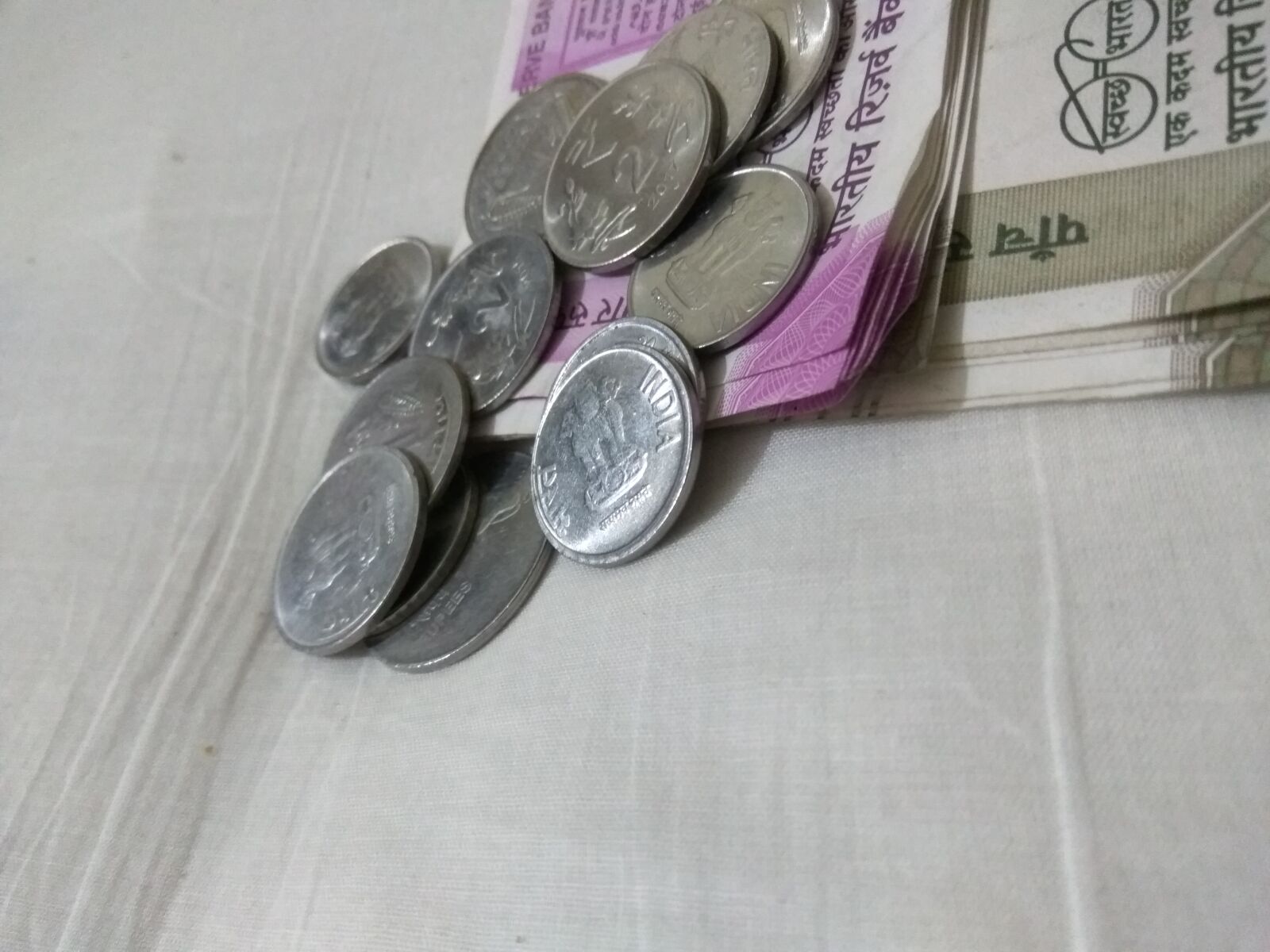 Xiaomi Redmi Note3 sample photo. Currency photography