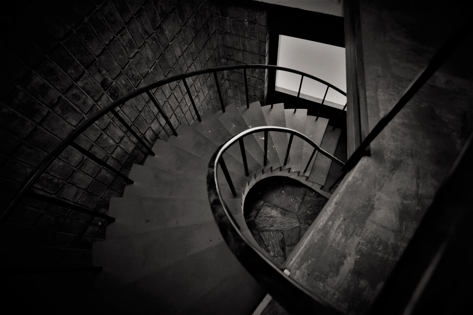 Canon EOS 5D Mark II sample photo. Architecture, design, ladder photography
