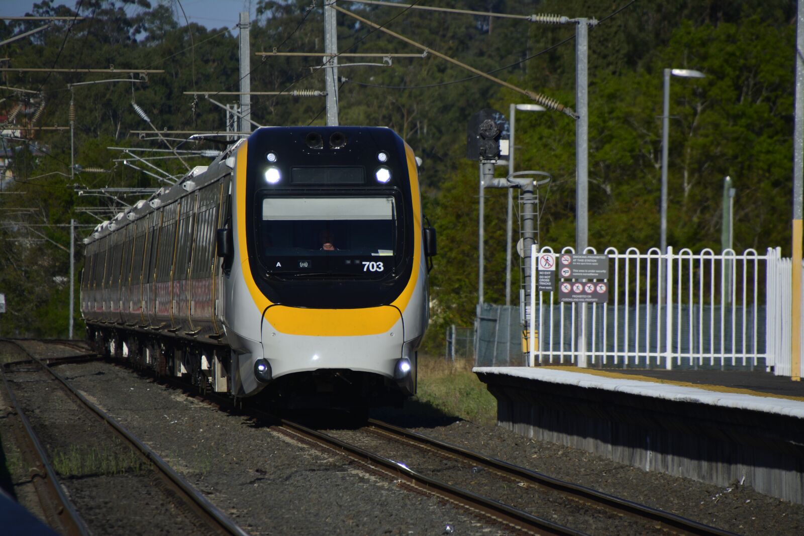 Nikon D5200 sample photo. Brisbane, train, travel photography