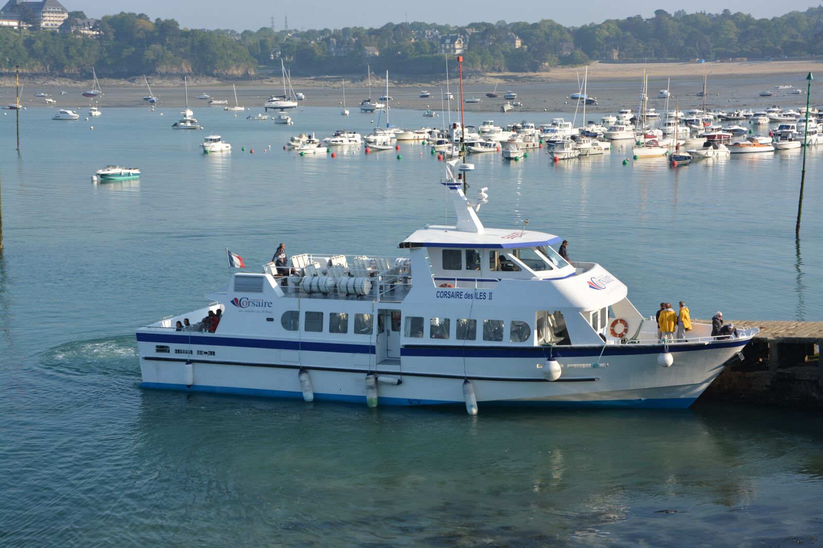 Nikon D5200 sample photo. Boat, shuttle, cruise photography