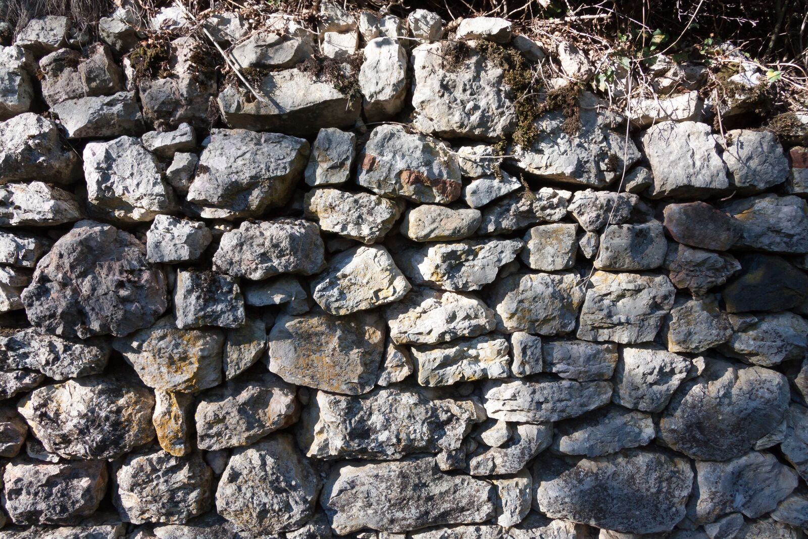 Canon EF-S 17-85mm F4-5.6 IS USM sample photo. Wall, stone, natural stone photography