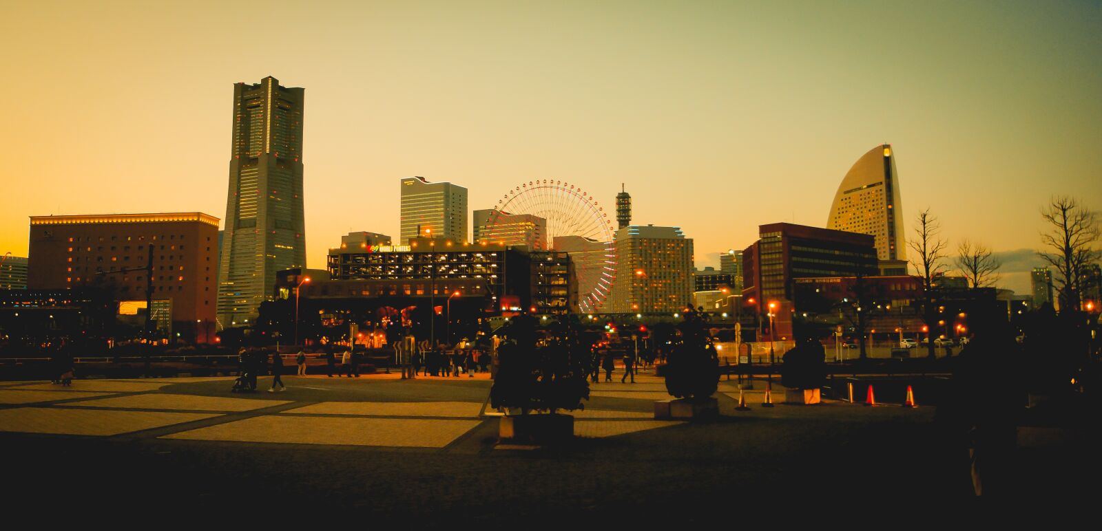 Sony SLT-A65 (SLT-A65V) + Sony DT 18-55mm F3.5-5.6 SAM sample photo. Yokohama, land mark tower photography