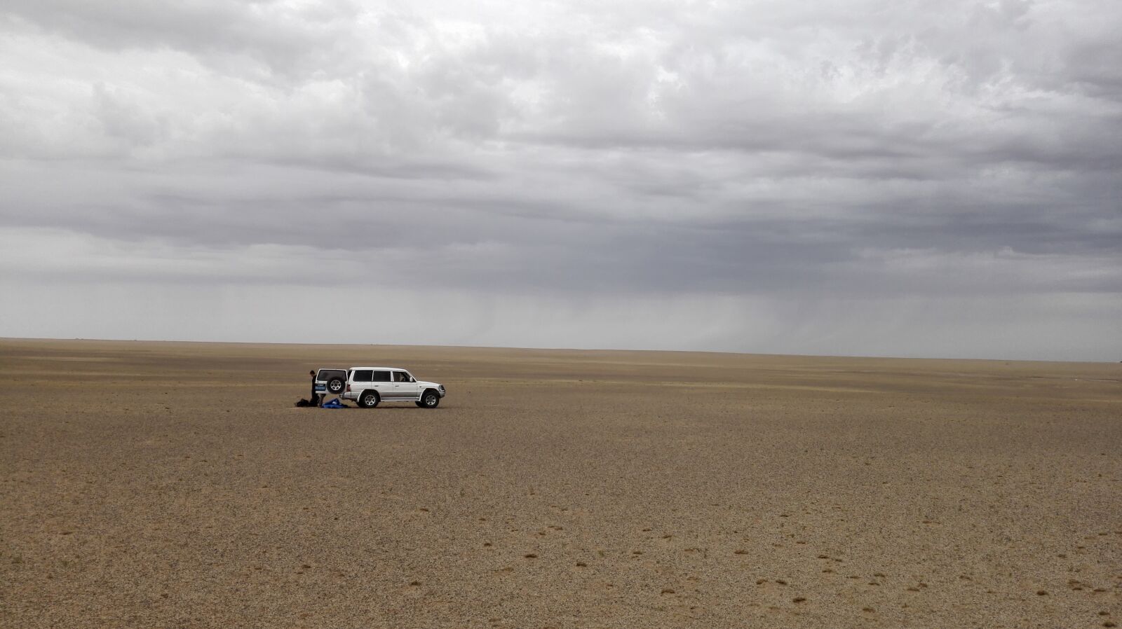 HUAWEI H60-L02 sample photo. Desert, dark clouds, off photography