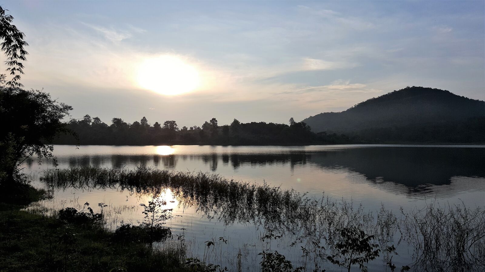Samsung Galaxy Note5 sample photo. Lake, dawn, reflection photography
