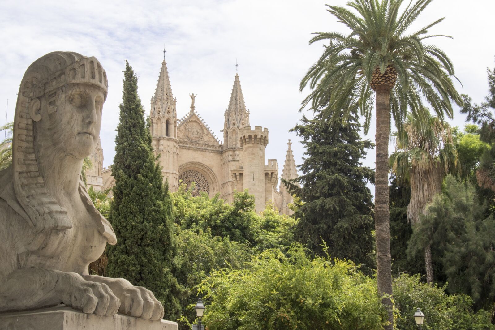 Canon EOS 750D (EOS Rebel T6i / EOS Kiss X8i) sample photo. Mallorca, palma, cathedral photography