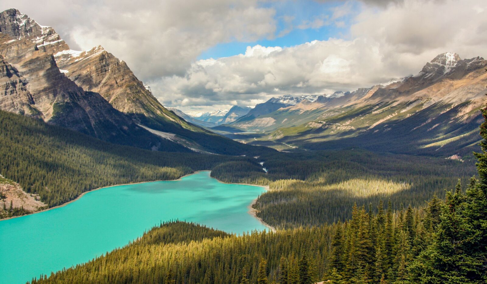 Canon EOS 350D (EOS Digital Rebel XT / EOS Kiss Digital N) sample photo. Mountains, clouds, peta lake photography