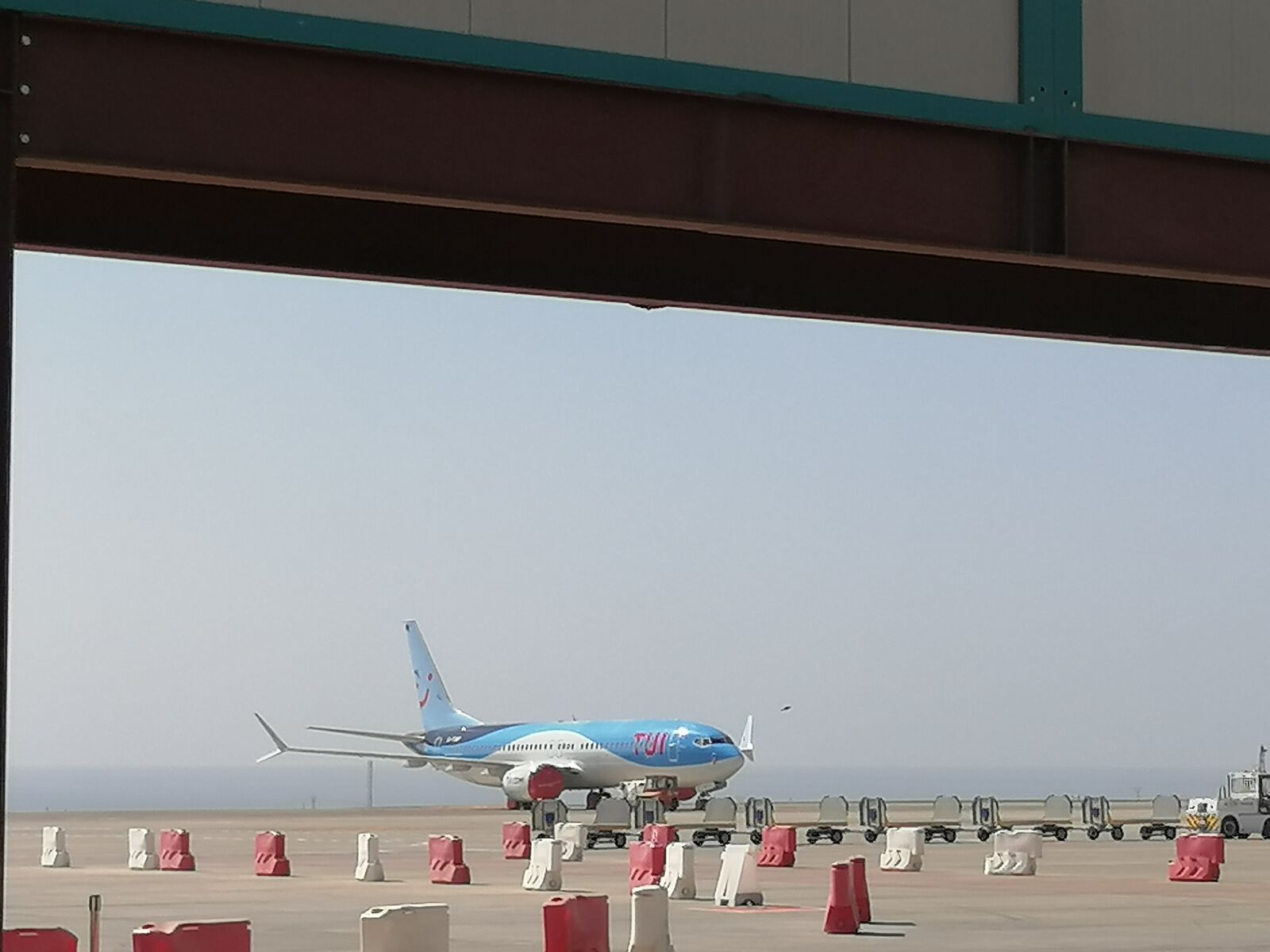 HUAWEI P30 LITE sample photo. Aircraft, airport, day photography