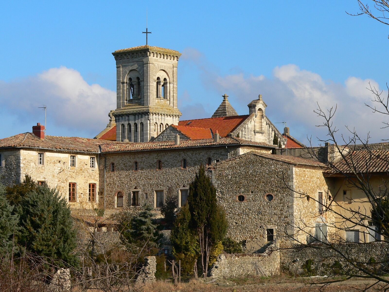 Panasonic DMC-FZ20 sample photo. Saint anne, abbey, monument photography