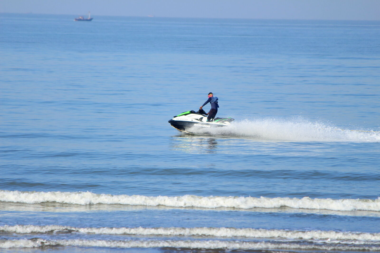 Canon EOS 700D (EOS Rebel T5i / EOS Kiss X7i) sample photo. India, jet, ski, maharashtra photography