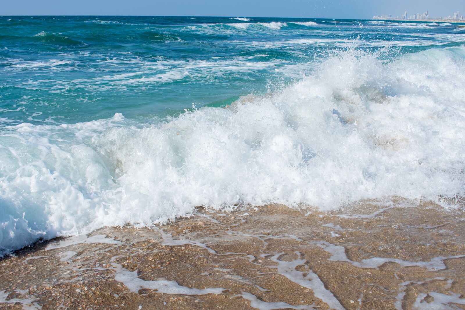 Nikon D7200 sample photo. Sea, sand, sea foam photography