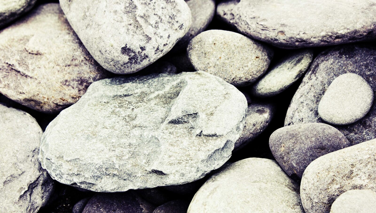 Canon EOS 550D (EOS Rebel T2i / EOS Kiss X4) sample photo. Stones, nature, landscape photography