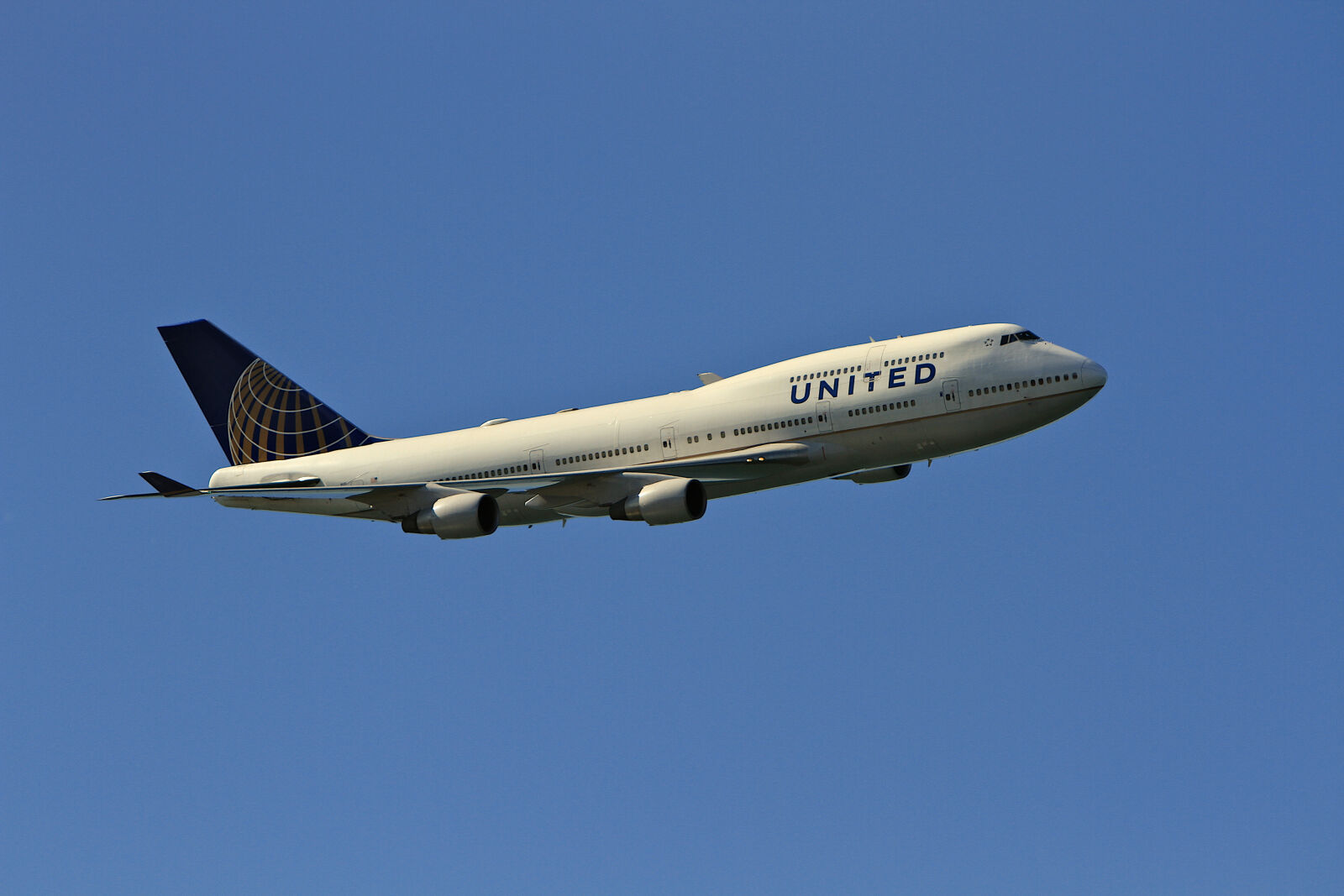 Canon EF 70-200mm F2.8L IS USM sample photo. Boeing, 747 photography