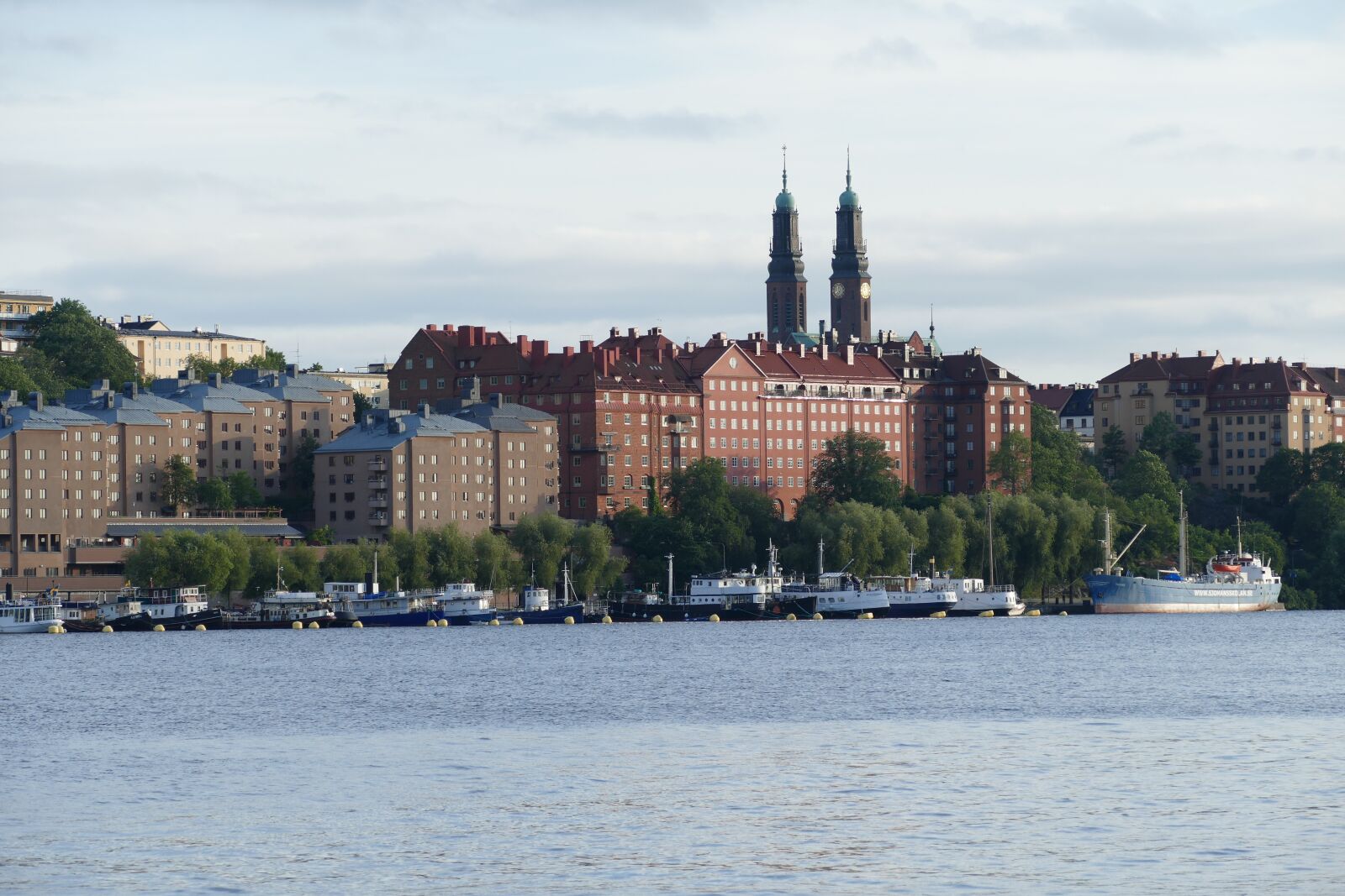 Panasonic Lumix DMC-FZ1000 sample photo. Stockholm, sweden, city photography