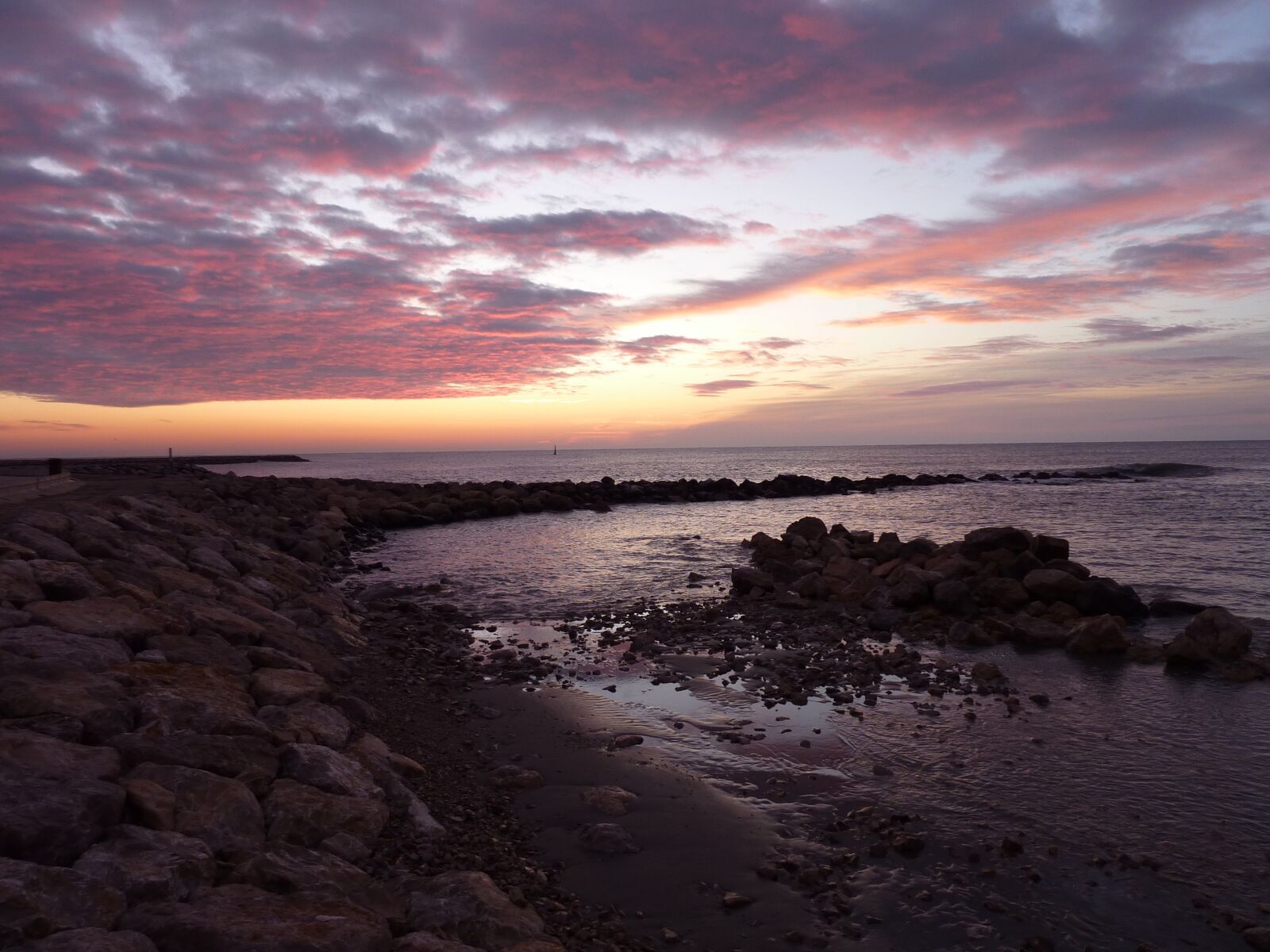 Panasonic DMC-TZ7 sample photo. Sunrise, sea, morgenstimmung photography