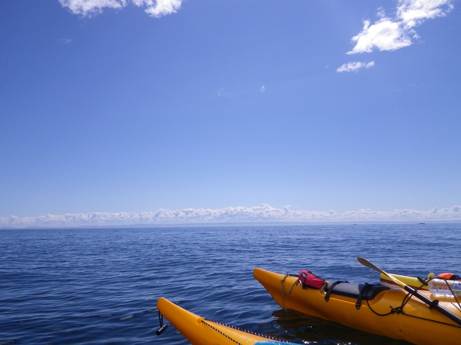 Pentax Optio W90 sample photo. Kayak, river, ocean photography