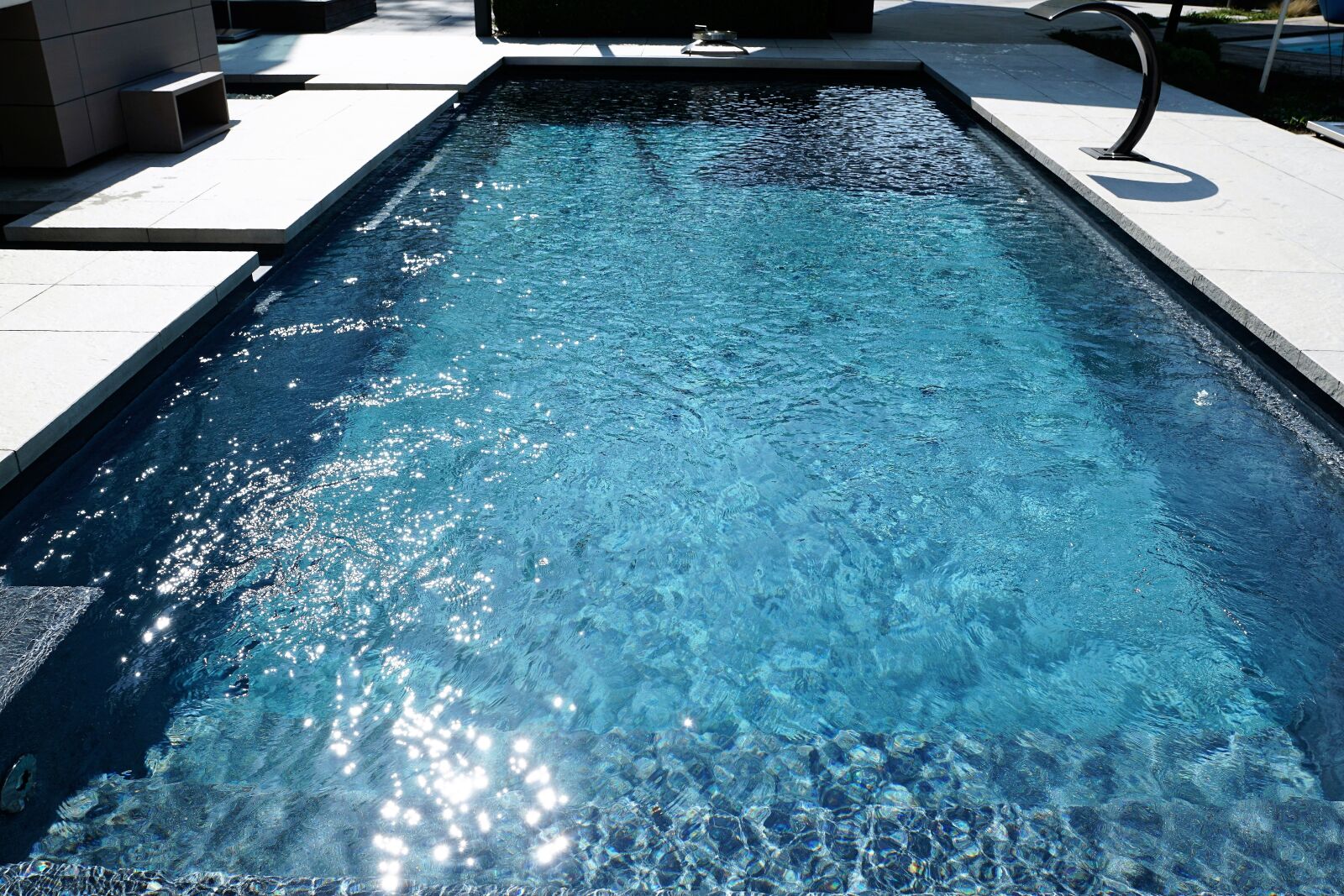 Sony ILCA-77M2 + Sony DT 16-50mm F2.8 SSM sample photo. Swimming pool, water, swim photography