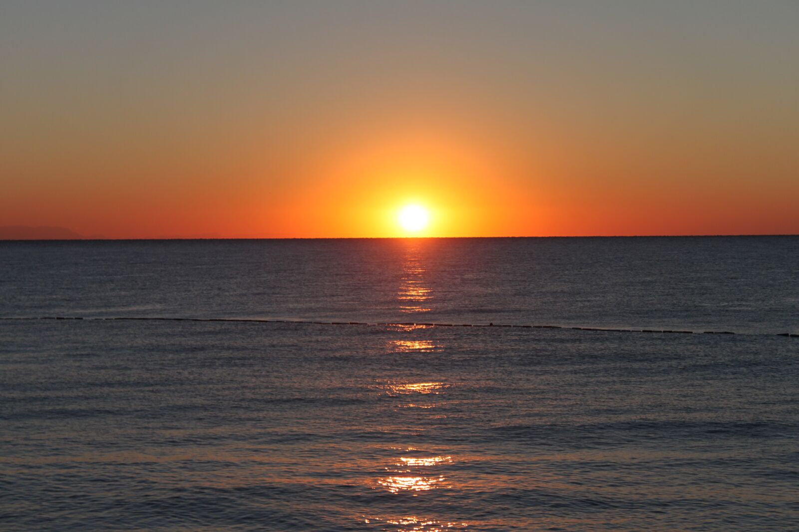 Canon EOS 500D (EOS Rebel T1i / EOS Kiss X3) sample photo. Sunrise, sea, sky photography