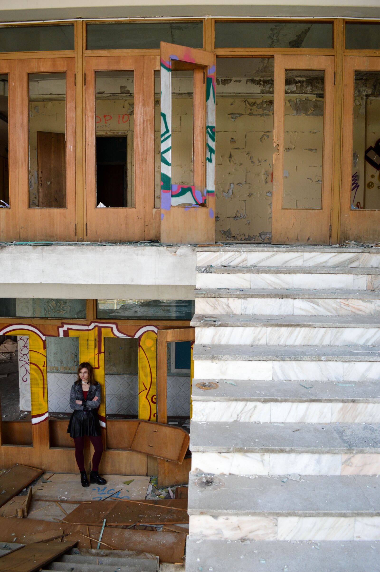 Nikon D3200 sample photo. An abandoned building, devastation photography