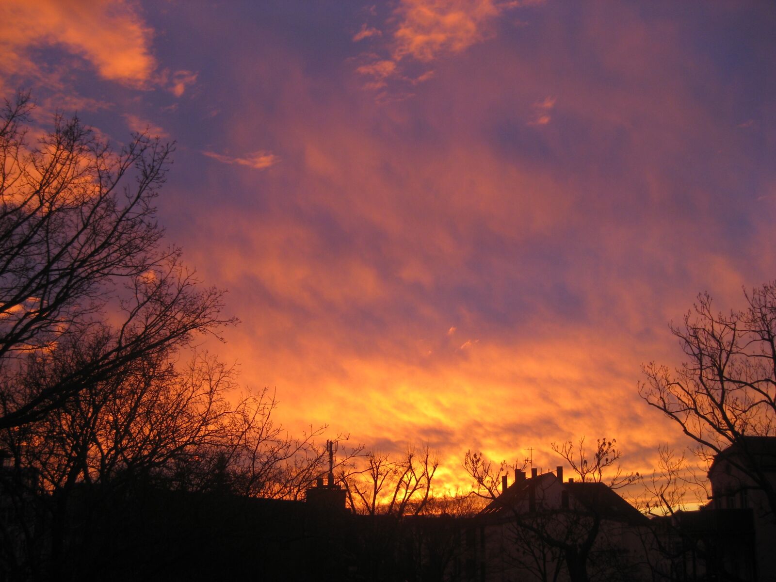 Canon PowerShot SD1100 IS (Digital IXUS 80 IS / IXY Digital 20 IS) sample photo. Sunset, afterglow, sky photography