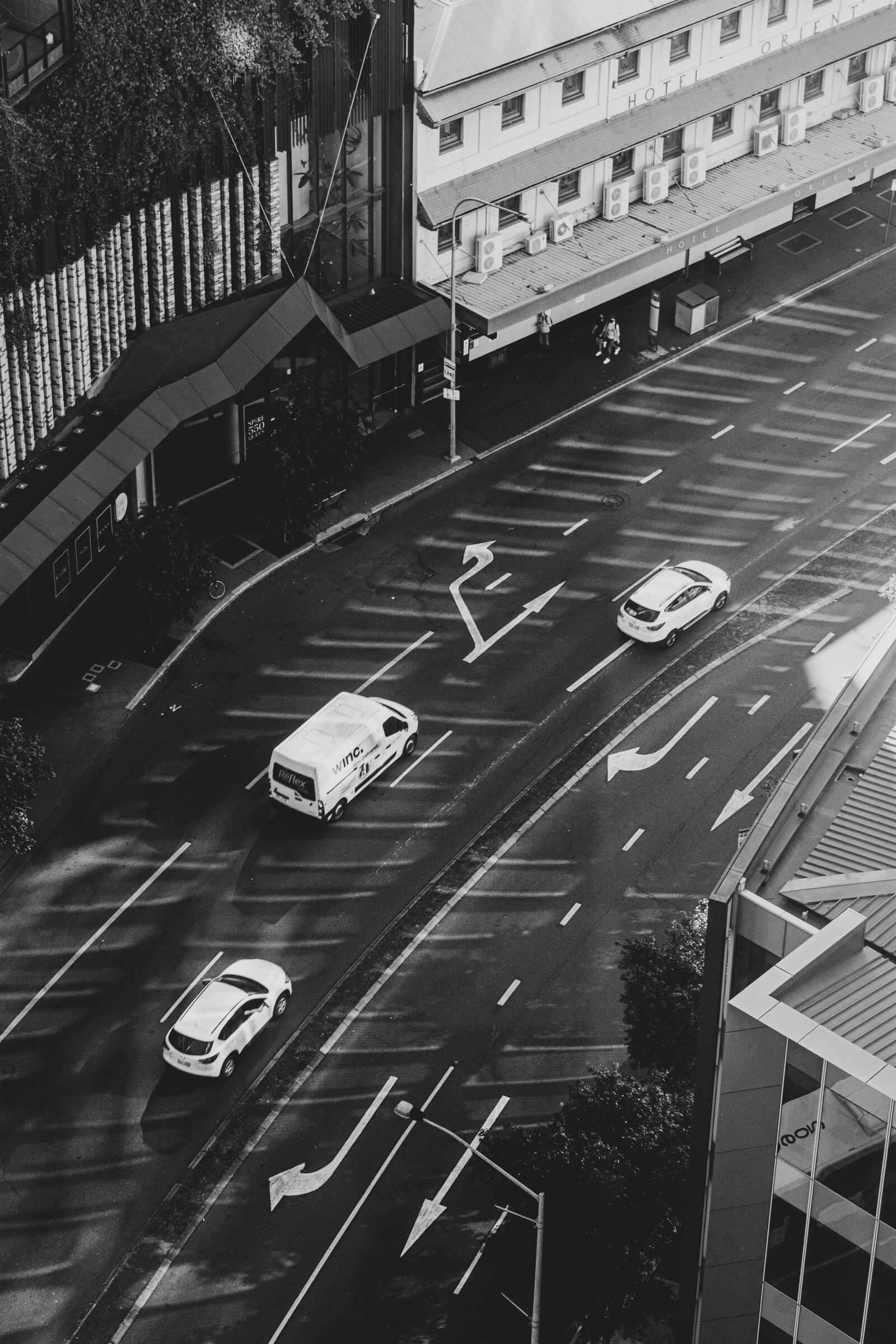 Nikon D3400 sample photo. Vehicles, traffic, road photography
