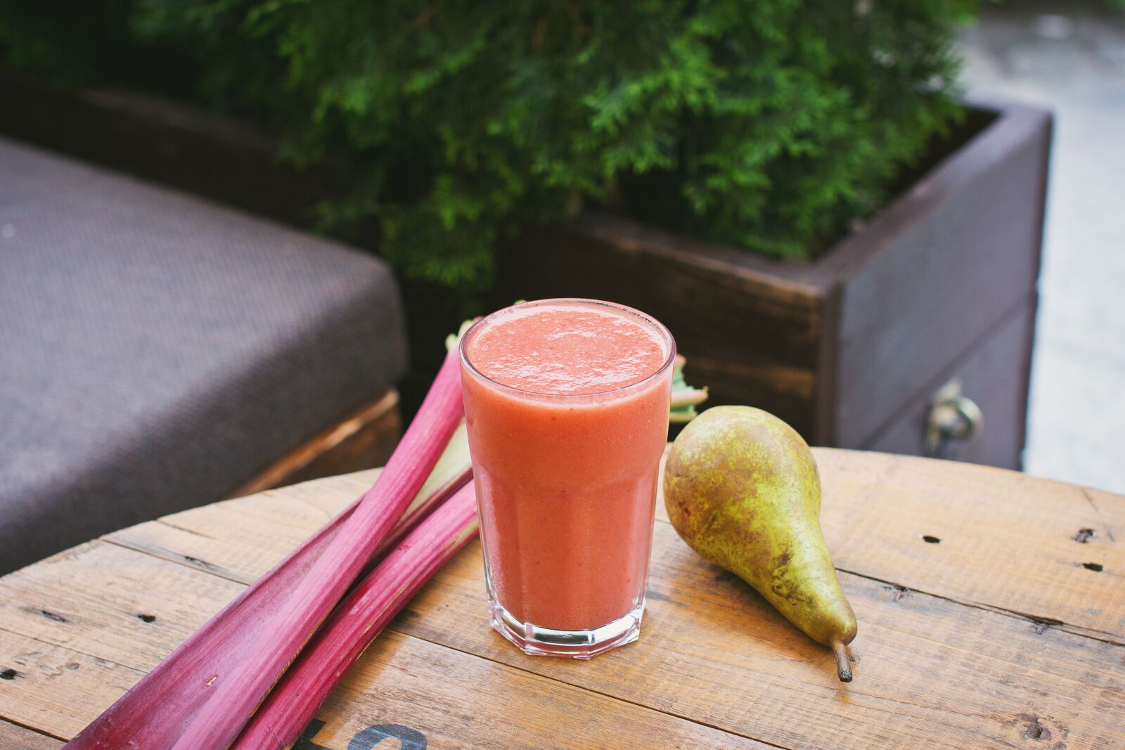 Canon EOS 60D sample photo. Drink, fruit, glass photography