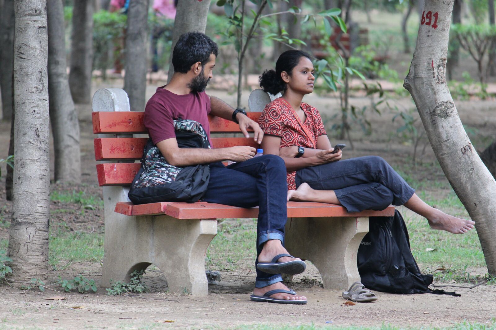 Canon EOS 700D (EOS Rebel T5i / EOS Kiss X7i) sample photo. Relationship, couple, conflict photography