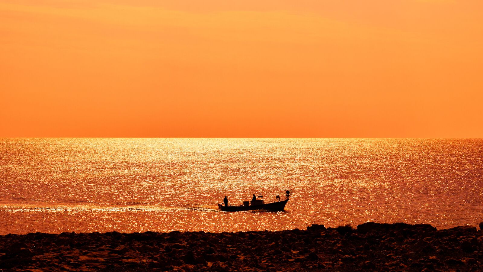 Nikon D3300 sample photo. Sea, boat, sunset photography