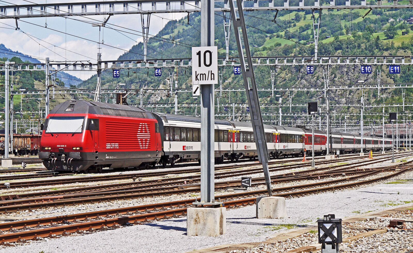 Panasonic Lumix DMC-G1 sample photo. Swiss federal railways, abstellanlage photography