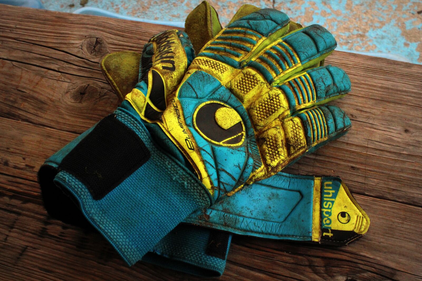Canon EOS 1300D (EOS Rebel T6 / EOS Kiss X80) sample photo. Goalkeeper, gloves, goalkeeper gloves photography