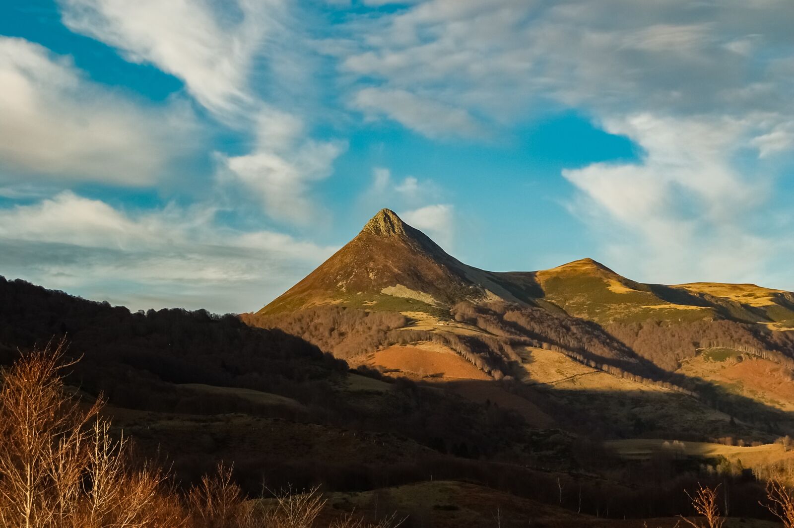 Nikon D40 sample photo. Auvergne, cantal, mountain photography