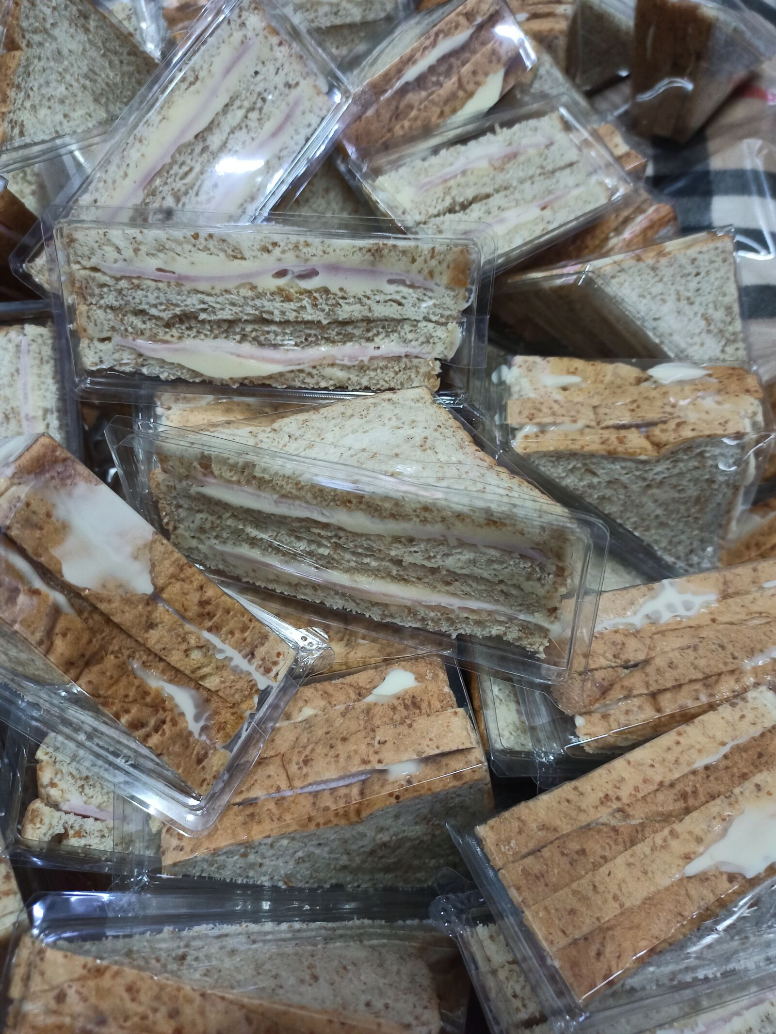 Xiaomi Redmi Note 8 Pro sample photo. Bakery, shop, sandwich photography