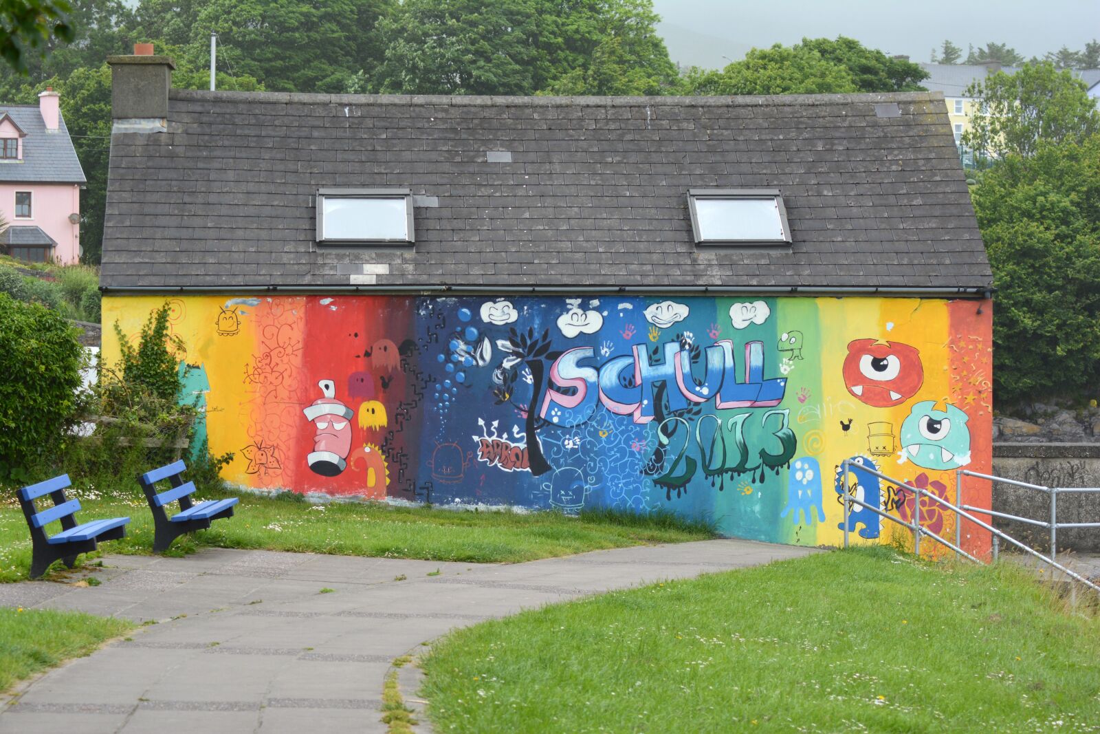 Nikon D5200 sample photo. Grafitti, house, away photography