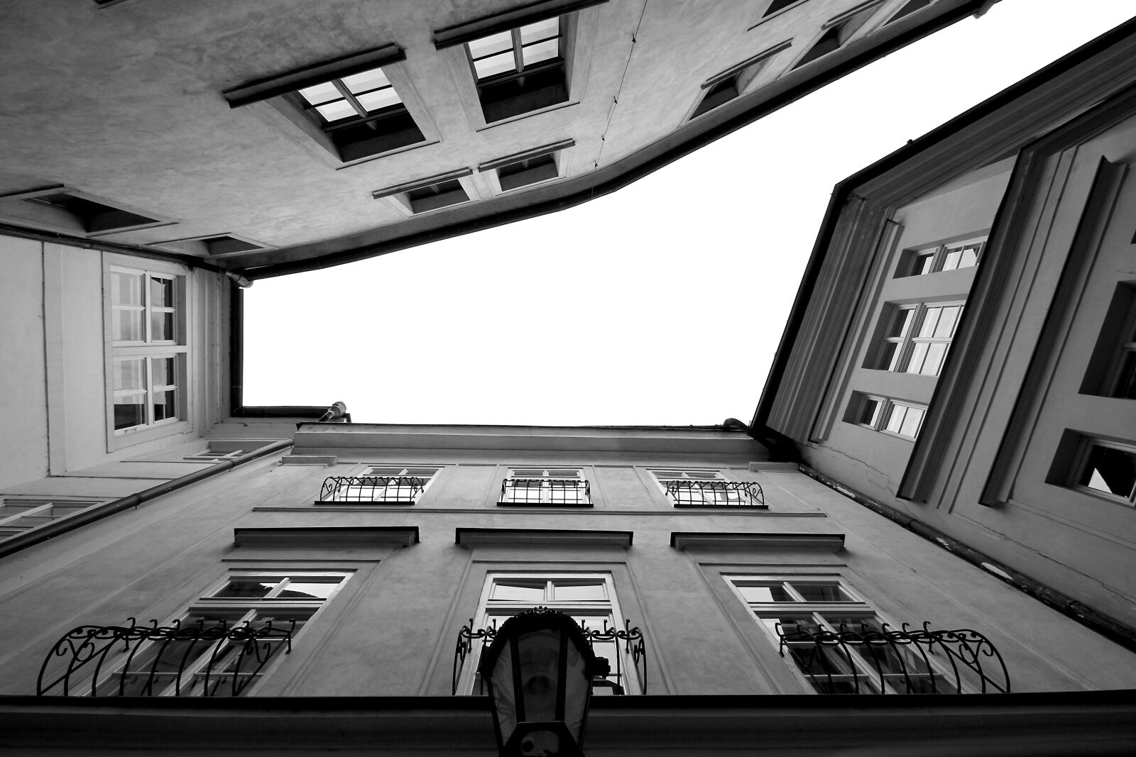 Canon EOS 60D sample photo. Street, buildings, perspective photography