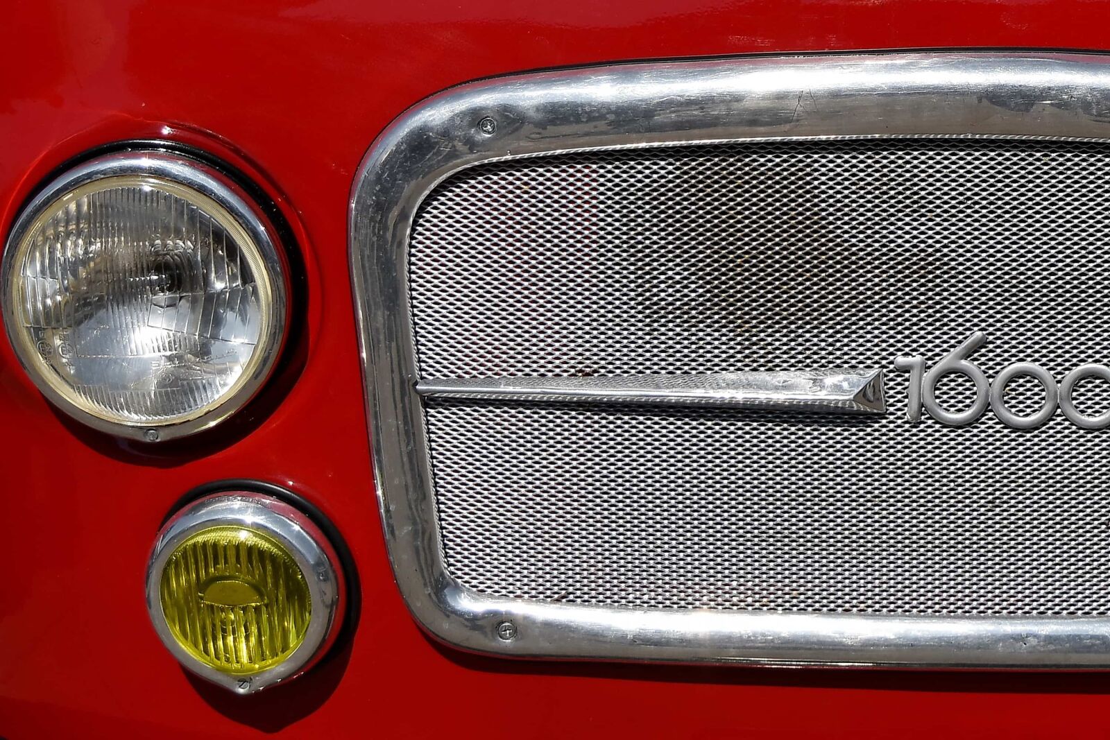 Nikon D5500 sample photo. Chrome, headlight, metallic, nostalgia photography