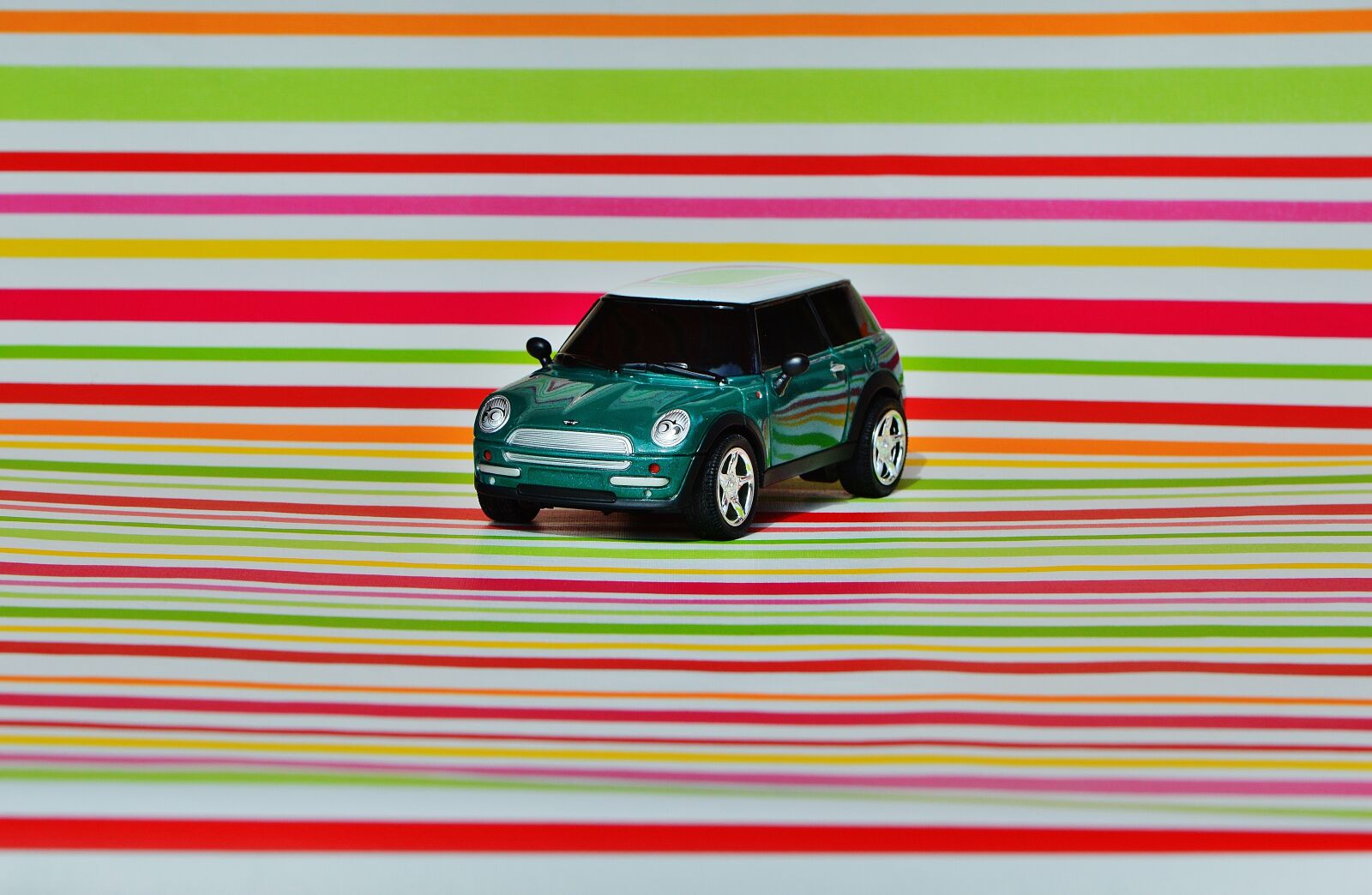 Nikon D3200 sample photo. Mini cooper, auto, model photography