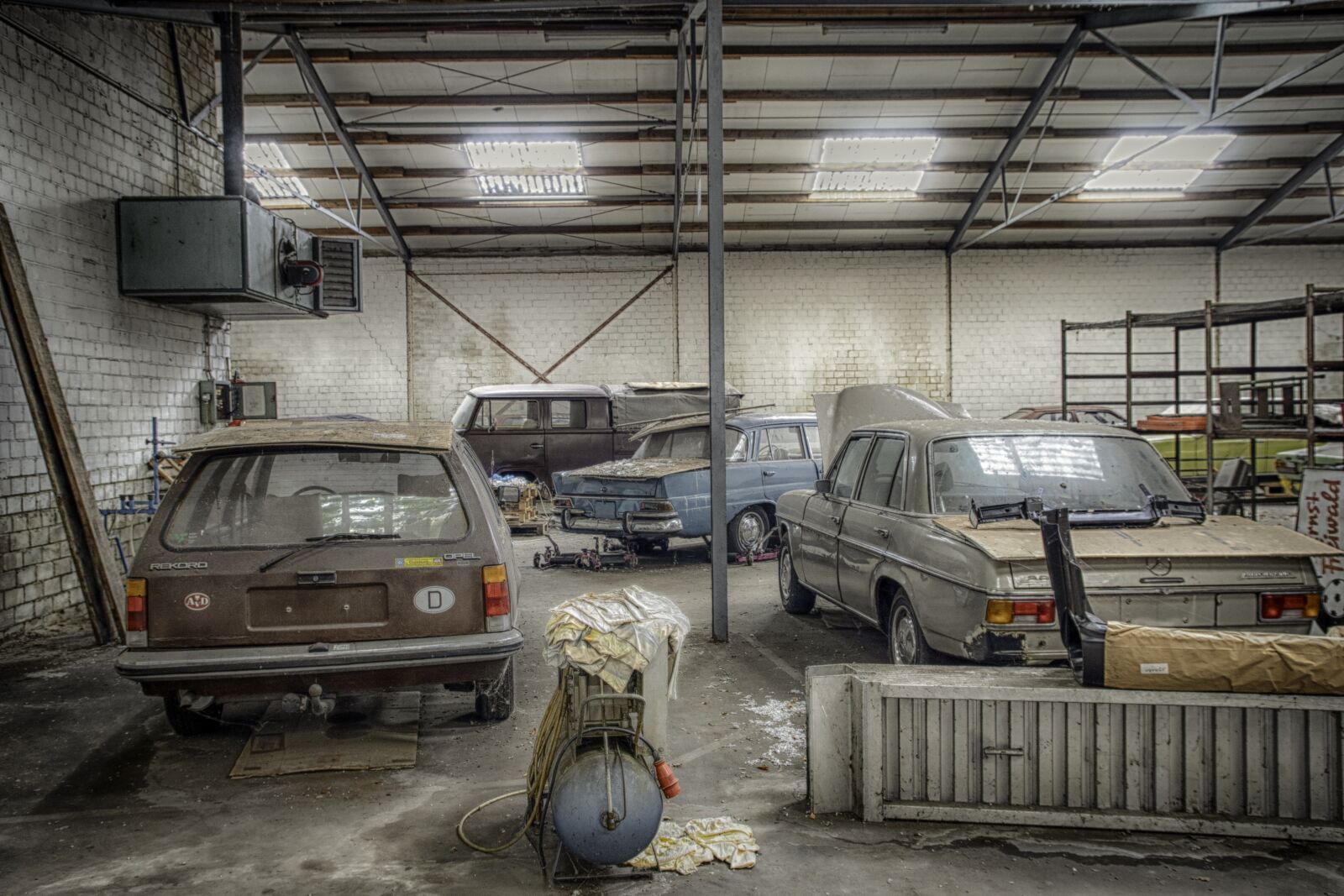 Sony ILCA-77M2 sample photo. Pforphoto, lost place, abandoned photography