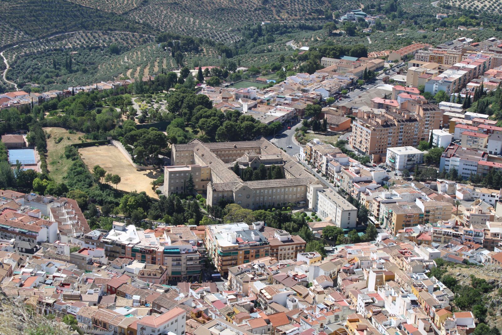 Canon EOS 2000D (EOS Rebel T7 / EOS Kiss X90 / EOS 1500D) sample photo. Jaen, andalusia, spain photography