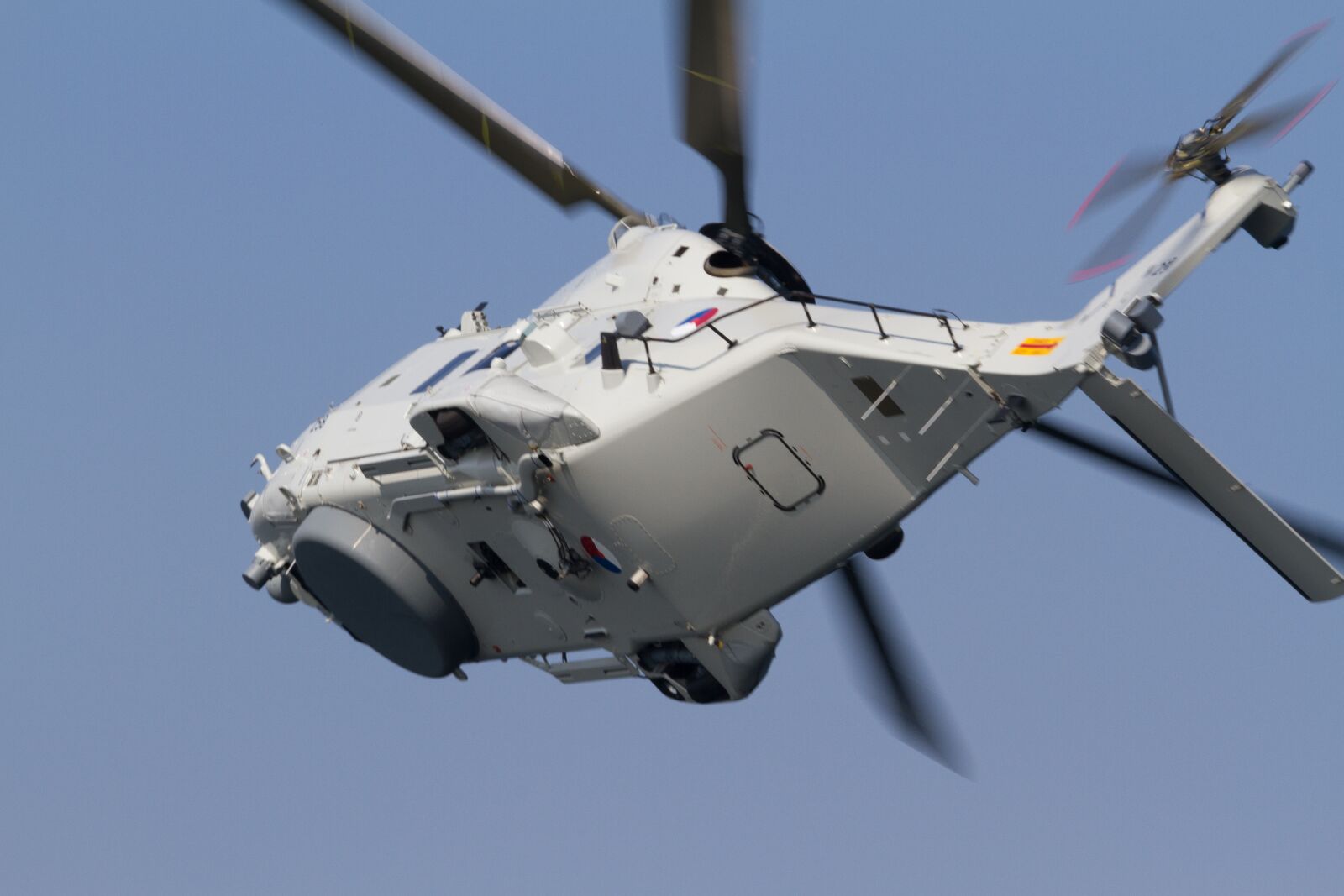 Canon EOS 7D + Canon EF 70-200mm F4L IS USM sample photo. Nh-90, marine, helicopter photography