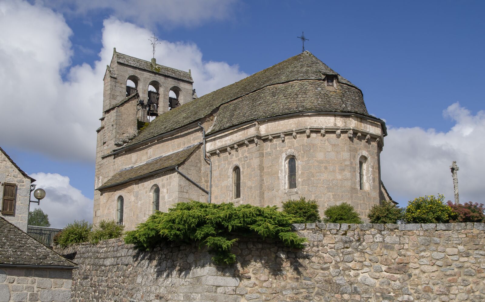 Pentax KP sample photo. Loz re, church, bell photography