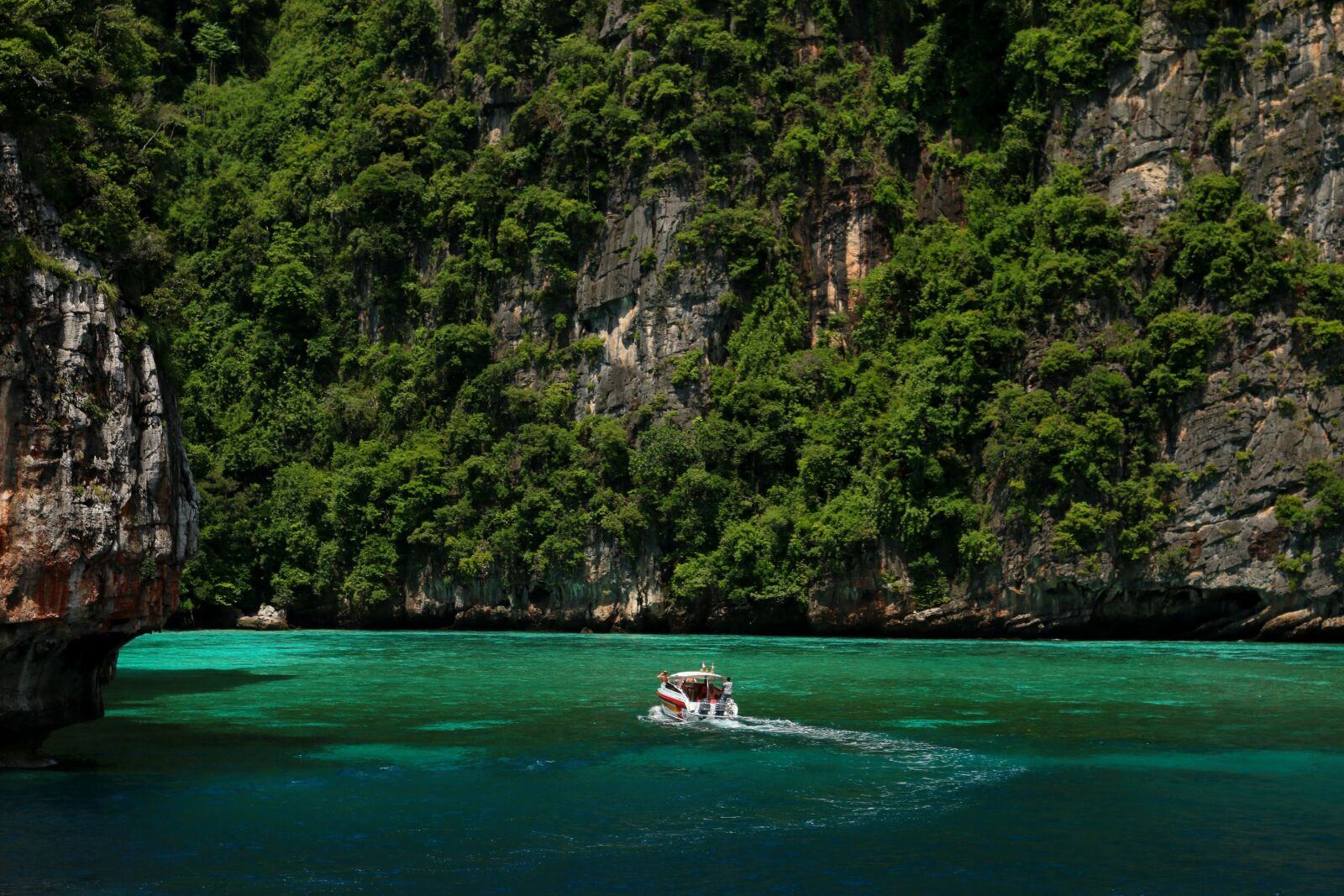 Canon EOS 70D sample photo. Phi phi islands, krabi photography